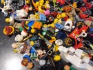 4.334 kg minifigurer og tilbehør thumbnail