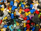1.9 kg Lego minifigurer (90s) thumbnail