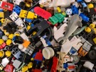1.9 kg Lego minifigurer (90s) thumbnail