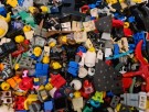 1.9 kg Lego minifigurer (90s) thumbnail