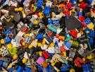 1.9 kg Lego minifigurer (90s) thumbnail