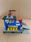 7838 - Freight Loading Depot with Wagon fra 1983 thumbnail
