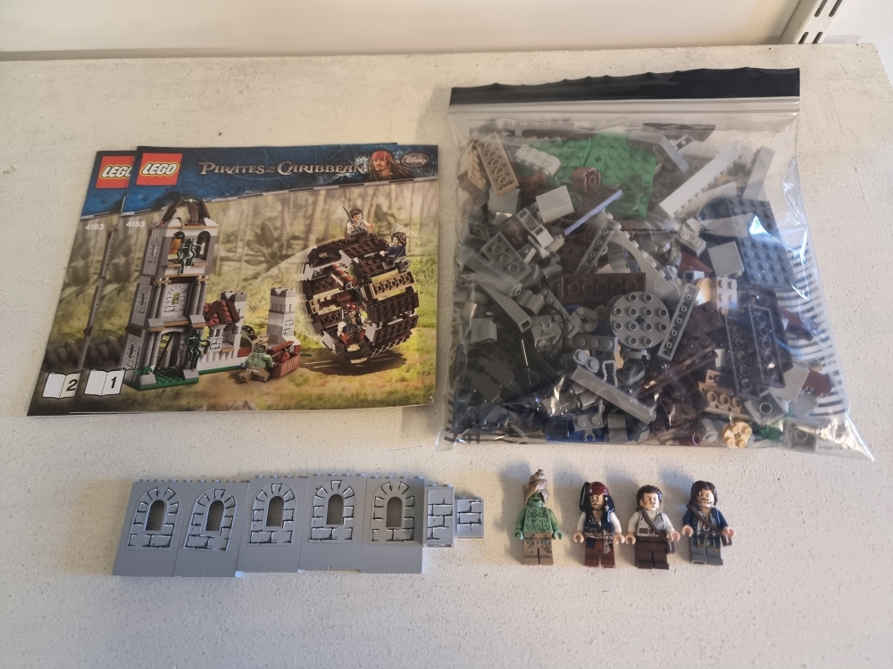 Sett 4183 fra Lego Pirates of The Caribbean serien.
Som nytt.
Komplett med manualer.