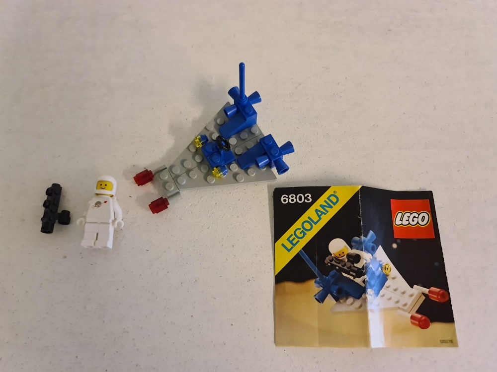 Sett 6803 fra Lego Classic Space serien.
Flott sett. Meget pen figur.
Komplett med manual.