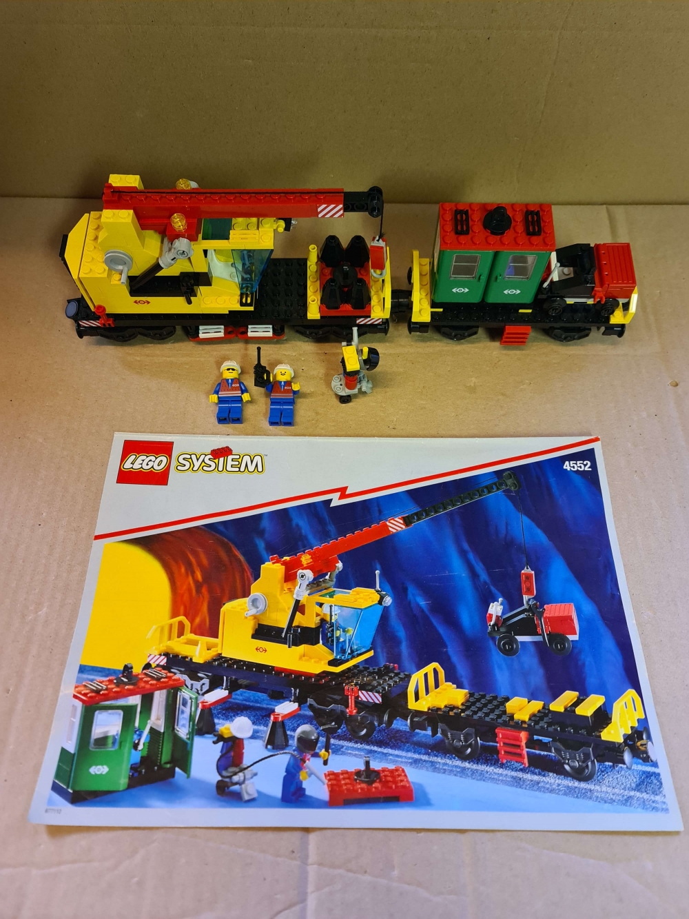 Sett 4552 fra Lego Train : 9V serien
Nydelig sett. 
Komplett med manual og alle klistremerker.