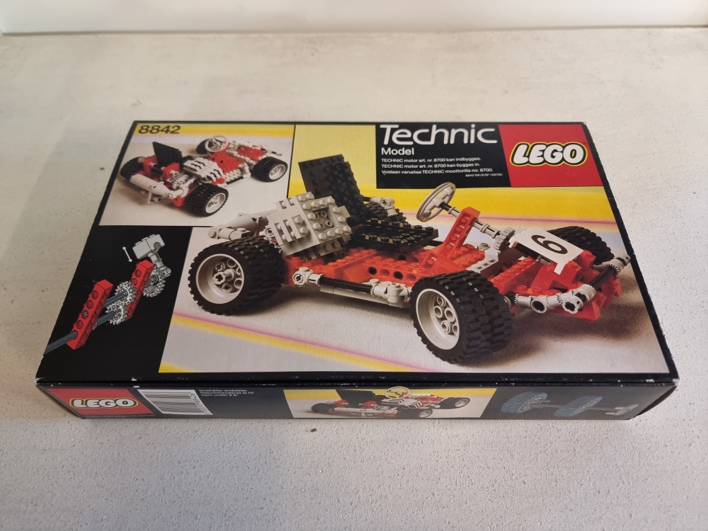 Sett 8842 fra Lego Technic serien.
Meget pent sett.
Komplett med manual og pen eske,