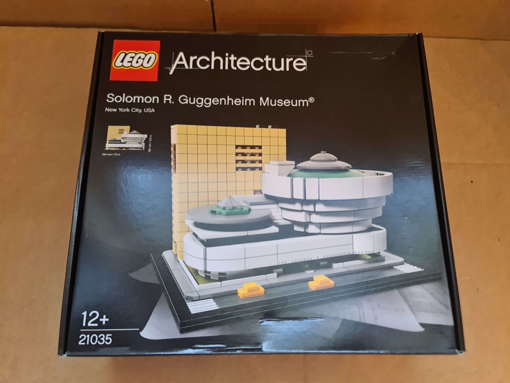 Sett 21035 fra Lego Achitecture serien.
Nytt og forseglet.