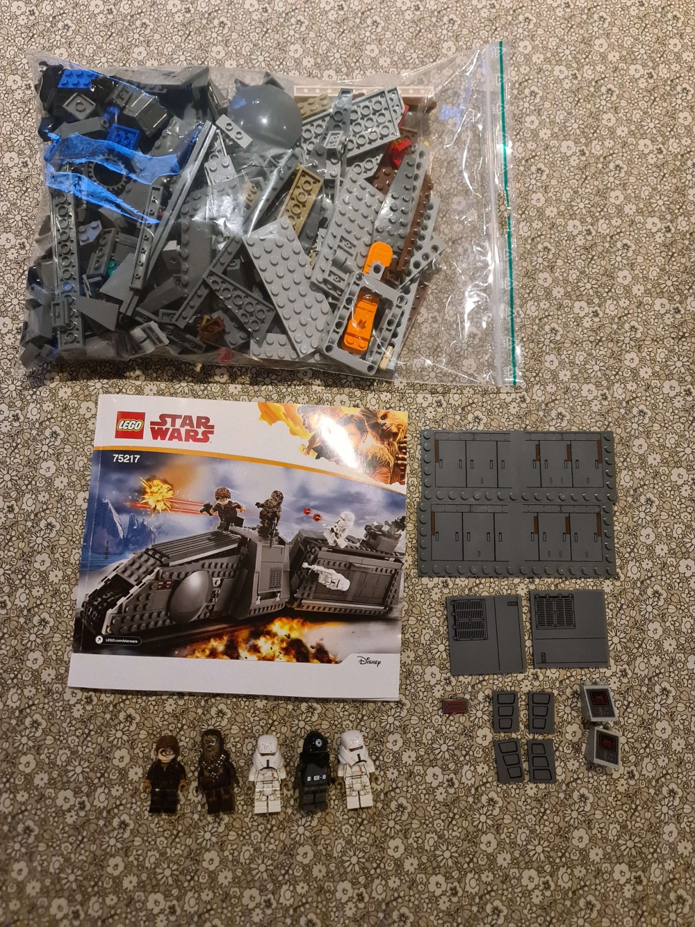 Sett 75217 fra Lego Star Wars : Star Wars Solo serien
Som nytt.
Komplett med manual.