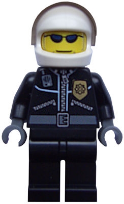 Police - City Leather Jacket with Gold Badge, White Helmet, Trans-Black Visor, Dark Blue Sunglasses
Komplett i god stand