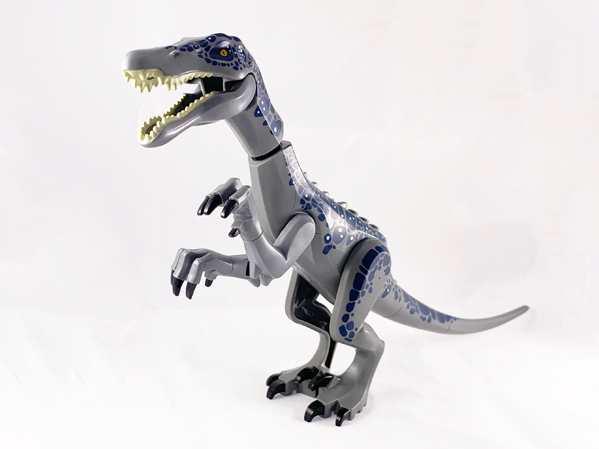 Dinosaur Baryonyx with Dark Blue and Metallic Light Blue Spots
Komplett i god stand.