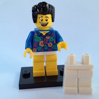 'Where are my Pants?' Guy, The LEGO Movie (Complete Set with Stand and Accessories)
Komplett i god stand.