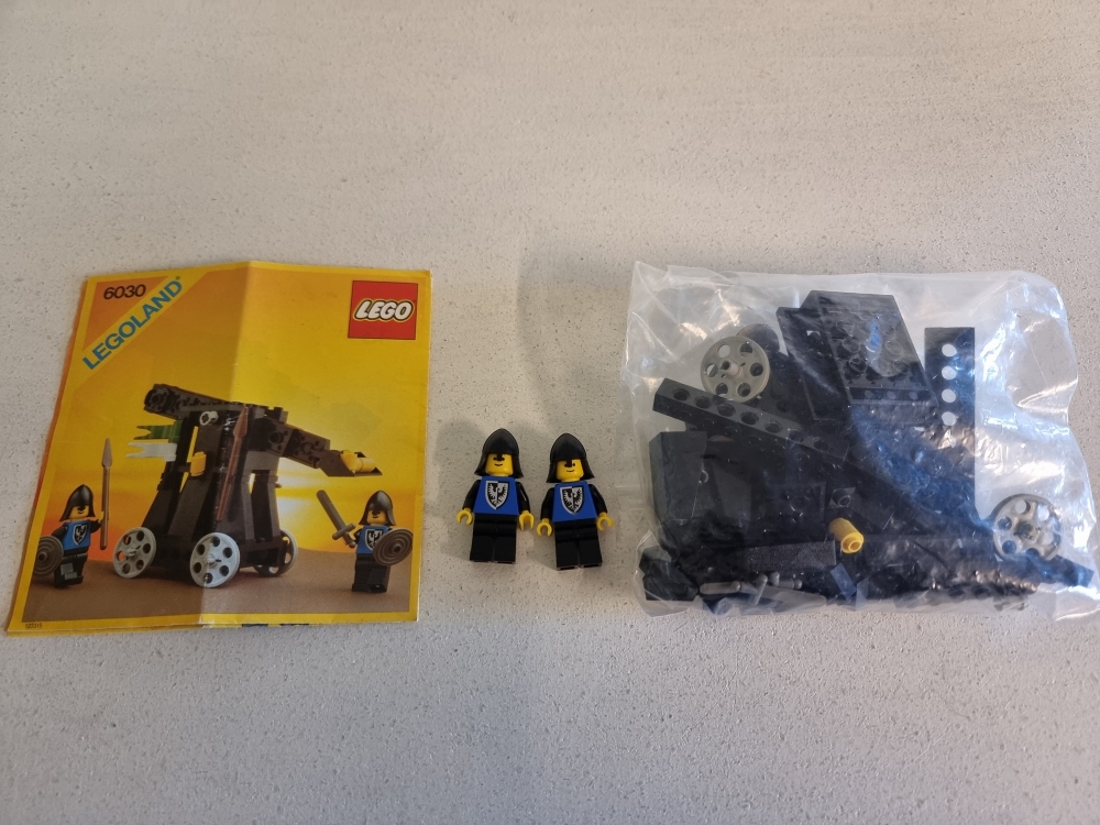 Sett 6030 fra Lego Castle : Black Falcon serien.
Flott sett.
Komplett med manual.