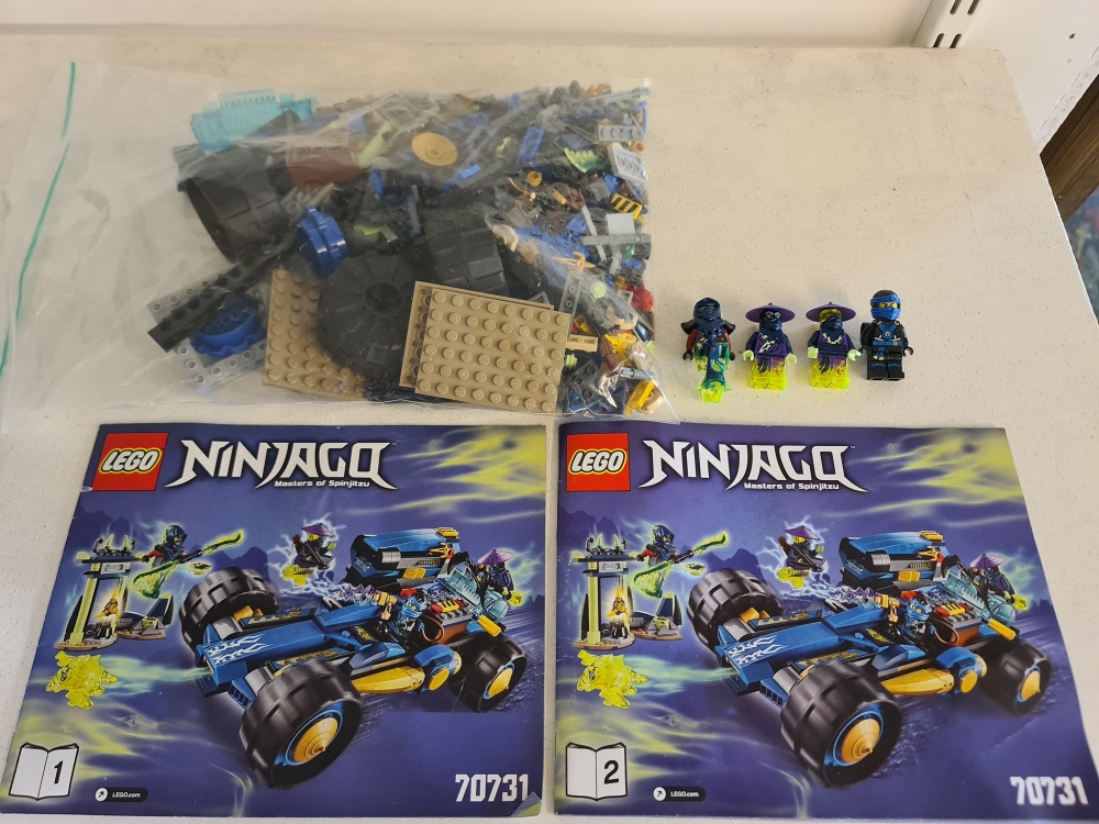 Sett 70731 fra Lego Ninjago : Possession serien.
Komplett med manualer.
Som nytt.