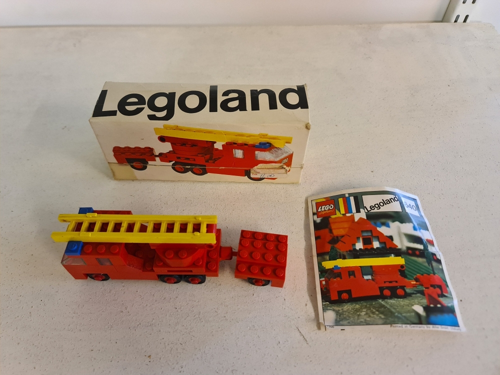 Sett 640 fra Lego Legoland serien.
Fint sett.
Komplett med manual og eske.