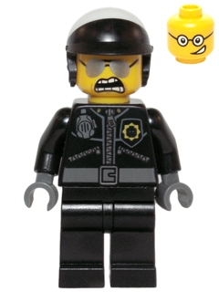 Bad Cop - Head with Crooked Smile
Kompett i god stand.