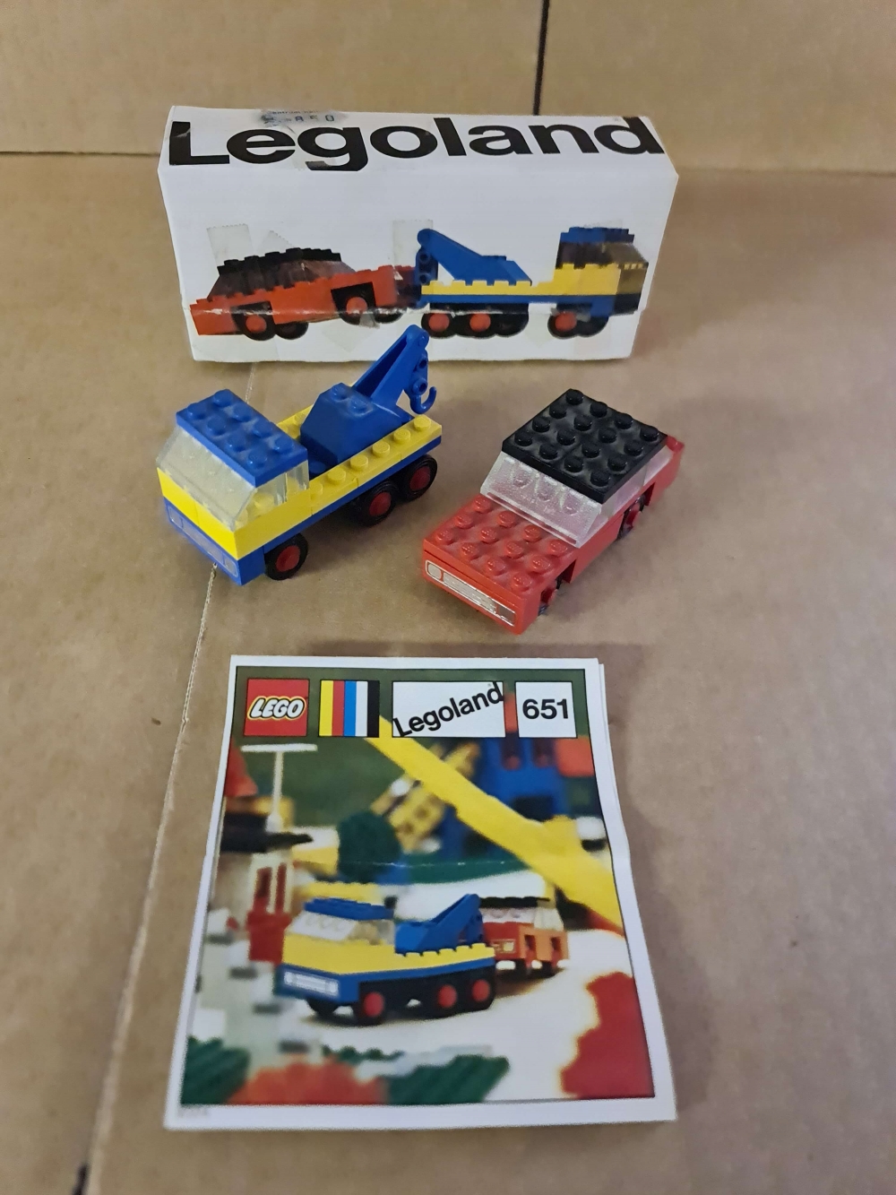 Sett 651 fra Lego Legoland serien.
Komplett med eske og manual.