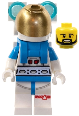 Lunar Research Astronaut - Male, White and Dark Azure Suit, White Helmet, Metallic Gold Visor, Backpack Lights, Beard
Komplett i god stand.