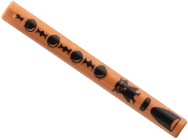 Bar 4L (Lightsaber Blade / Wand) with Black Extended Half Circle and Dots Pattern (Musical Instrument, Flute)
I god stand.