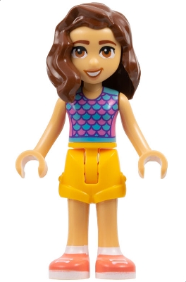 Friends Luna - Dark Pink and Medium Azure Top with Scales, Bright Light Orange Shorts, Coral Shoes
Komplett i god stand.