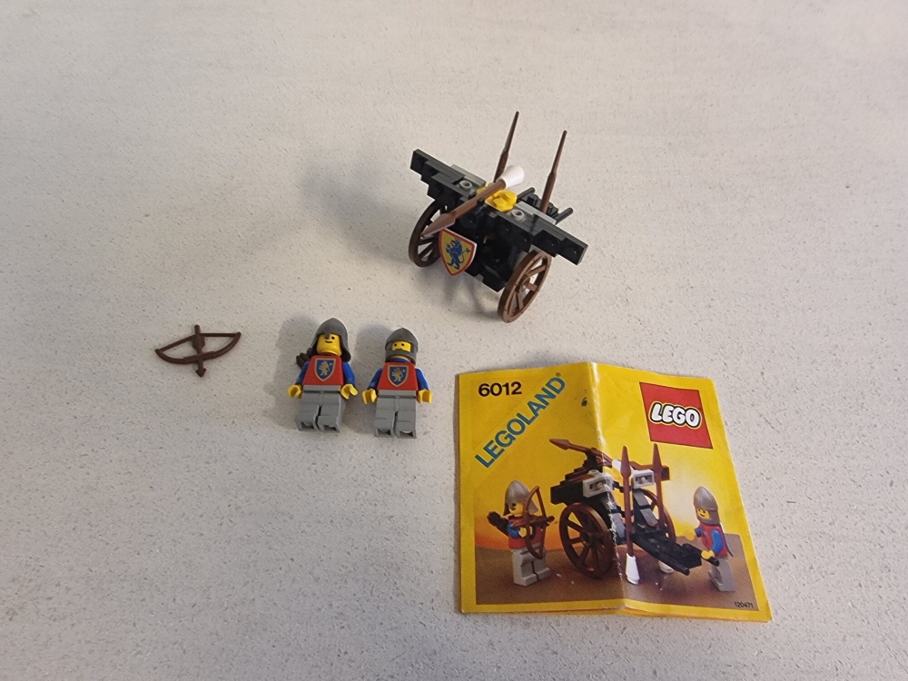 Sett 6012 fra Lego Castle : Lion Knights serien.
Meget pent.
Komplett med manual.