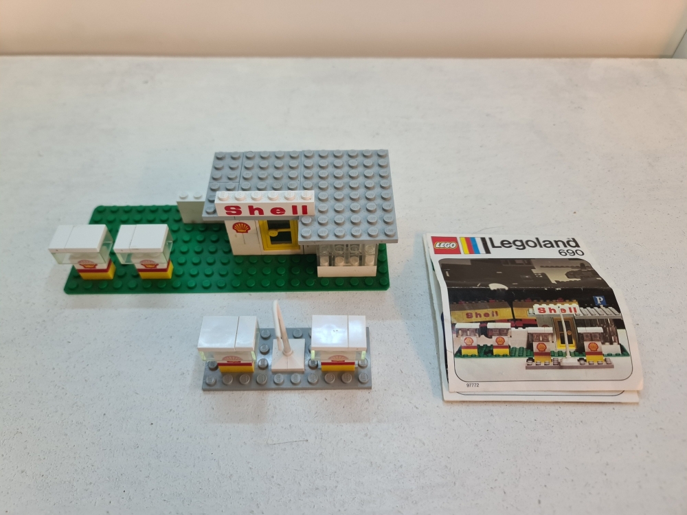 Sett 690 fra Lego Legoland serien.
Pent sett.
Komplett med manual.