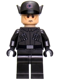 First Order Officer (Lieutenant / Captain)
Komplett i god stand.