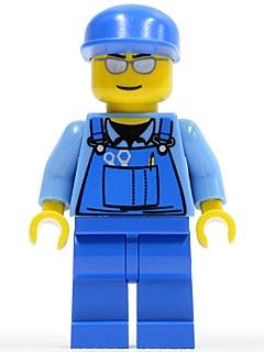 Overalls with Tools in Pocket Blue, Blue Cap, Silver Sunglasses
Komplett i god stand.