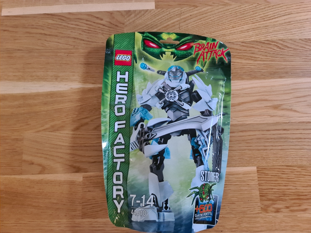 Sett 44010 fra Lego Hero Factory serien.
Nytt og forseglet.