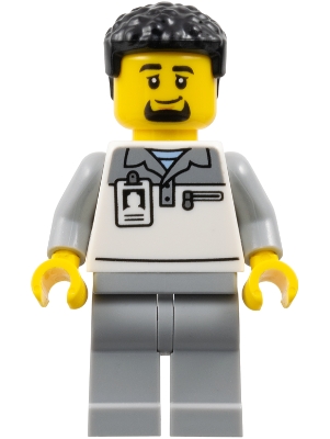 Formula 1 Transport Truck Driver - Male, Light Bluish Gray and White Polo Shirt, Light Bluish Gray Legs, Black Hair, Goatee
Komplett i god stand.