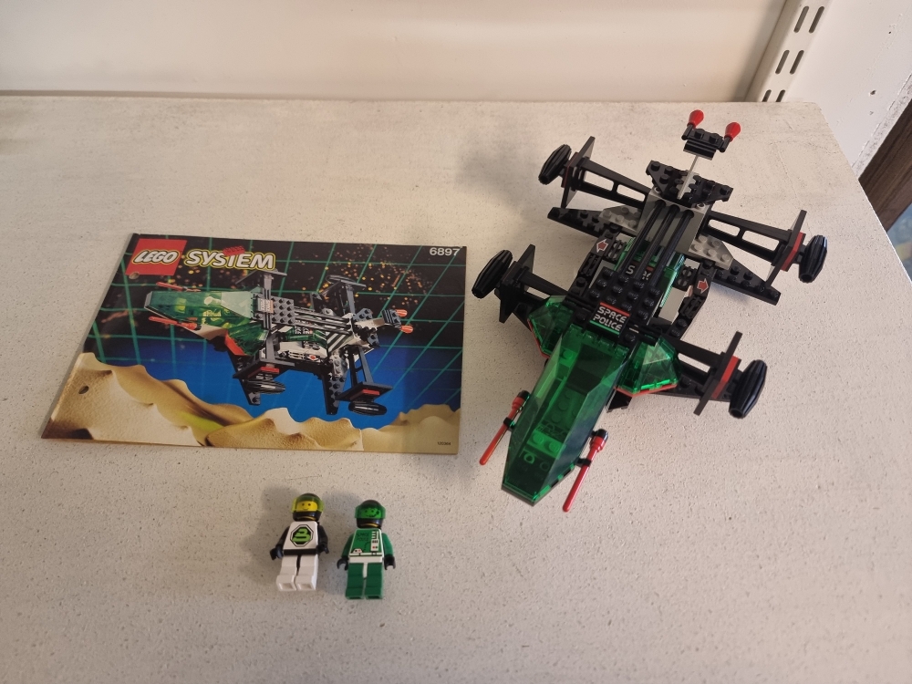 Sett 6897 fra Lego Space : Space Police II serien.
Veldig fint sett, som nytt.
Komplett med manual.