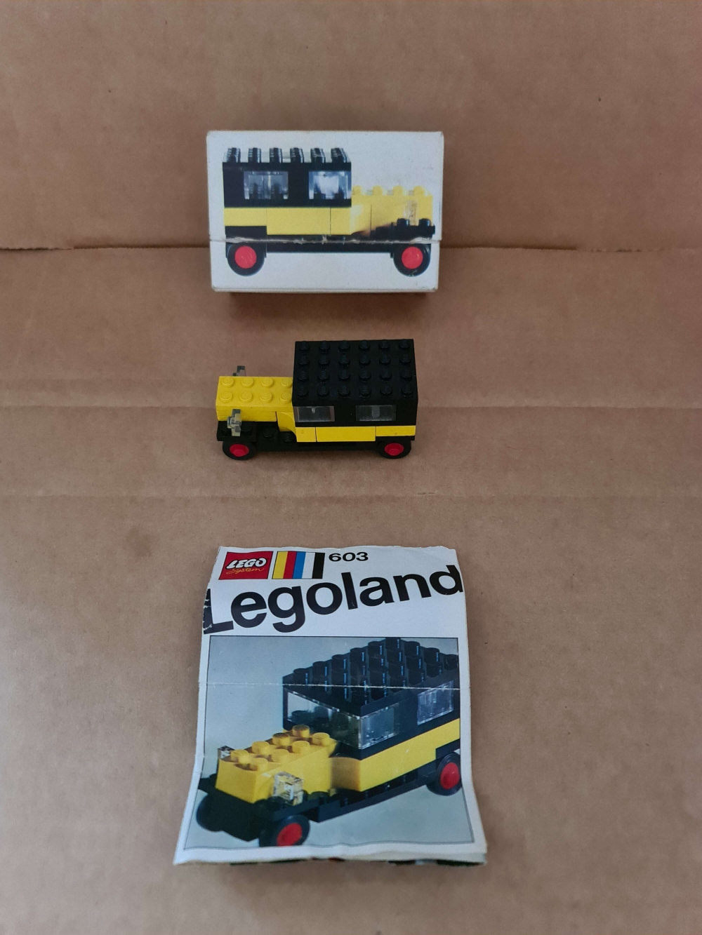 Sett 603-3 fra Lego Legoland serien.
Fint sett. Komplett med manual og eske.