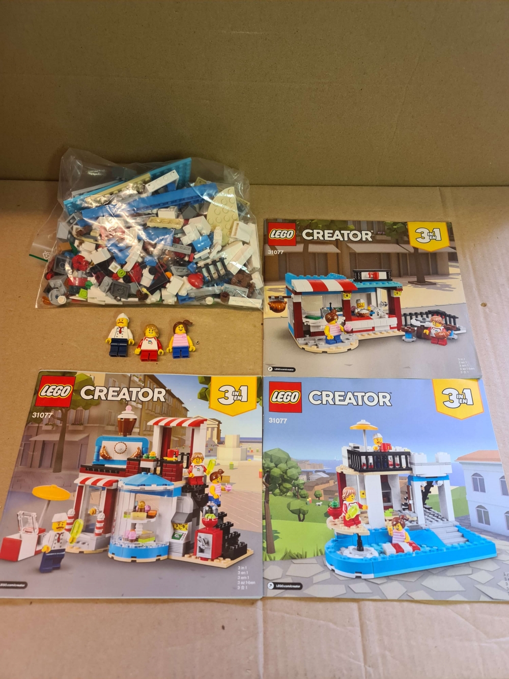 Sett 31077 fra Lego Creator serien.
Som nytt.
Komplett med manual og alle ekstradeler som fulgte med.