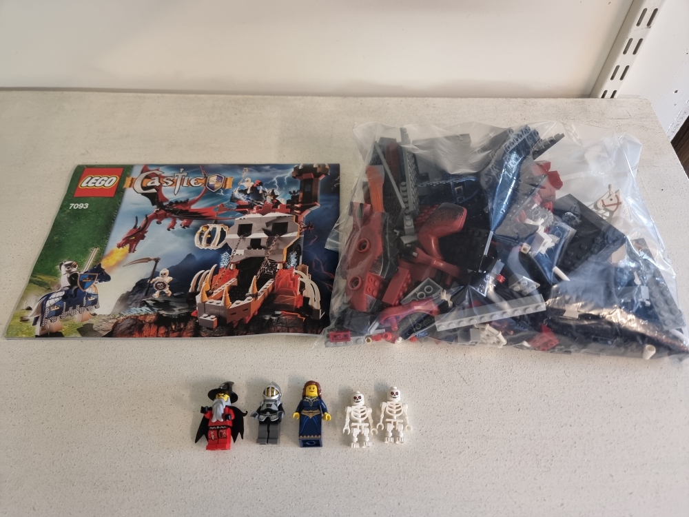 Sett 7093 fra Lego Castle : Fantasy Era
Som nytt
Komplett med manual.