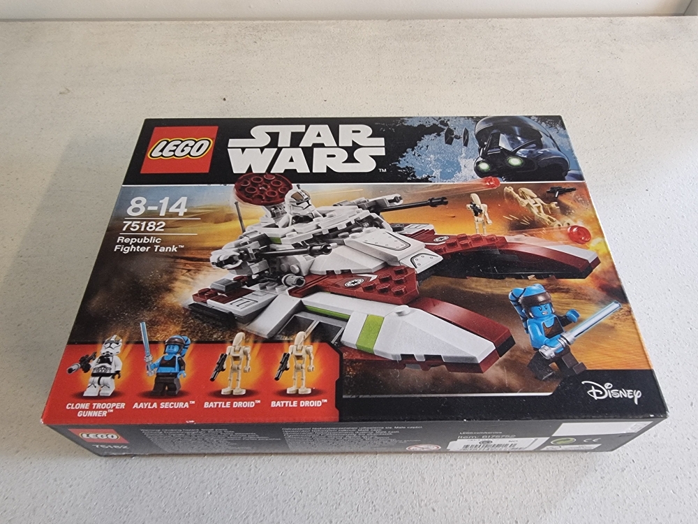 Sett 75182 fra Lego Star Wars : The Clone Wars serien.
Uåpnet i eske.