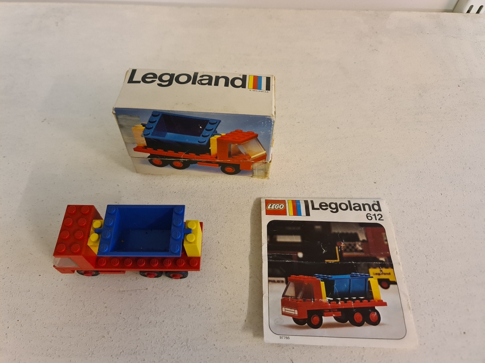 Sett 612 fra Lego Legoland serien
Pent sett.
Komplett med manual og eske.