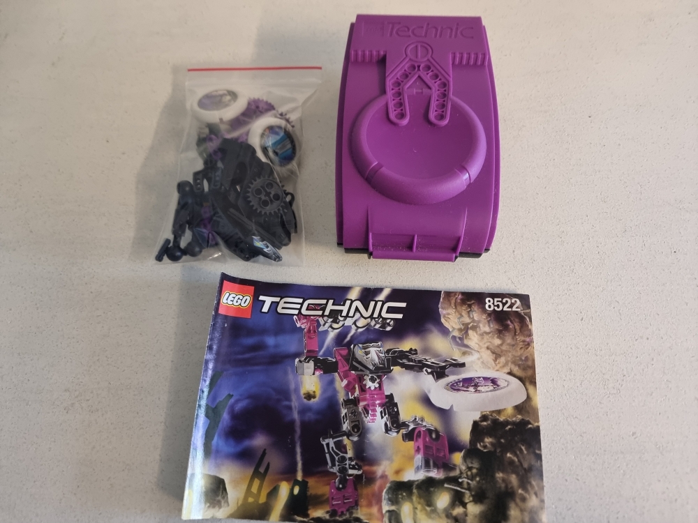 Sett 8522 fra Lego Technic : Slizer serien
Meget pent
Komplett med manual og boks.