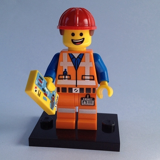 Hard Hat Emmet, The LEGO Movie (Complete Set with Stand and Accessories)
Komplett i god stand.