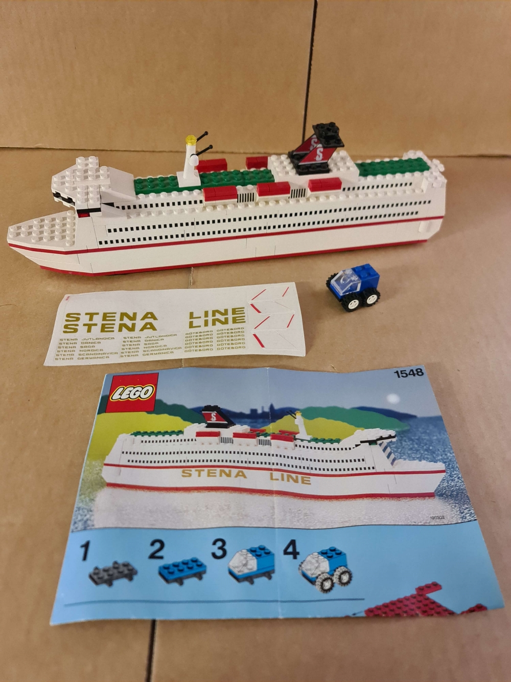 Sett 1548 fra Lego Universal Buildings Sets : Ferries serien.
Meget pent sett. 
Komplett med manual

