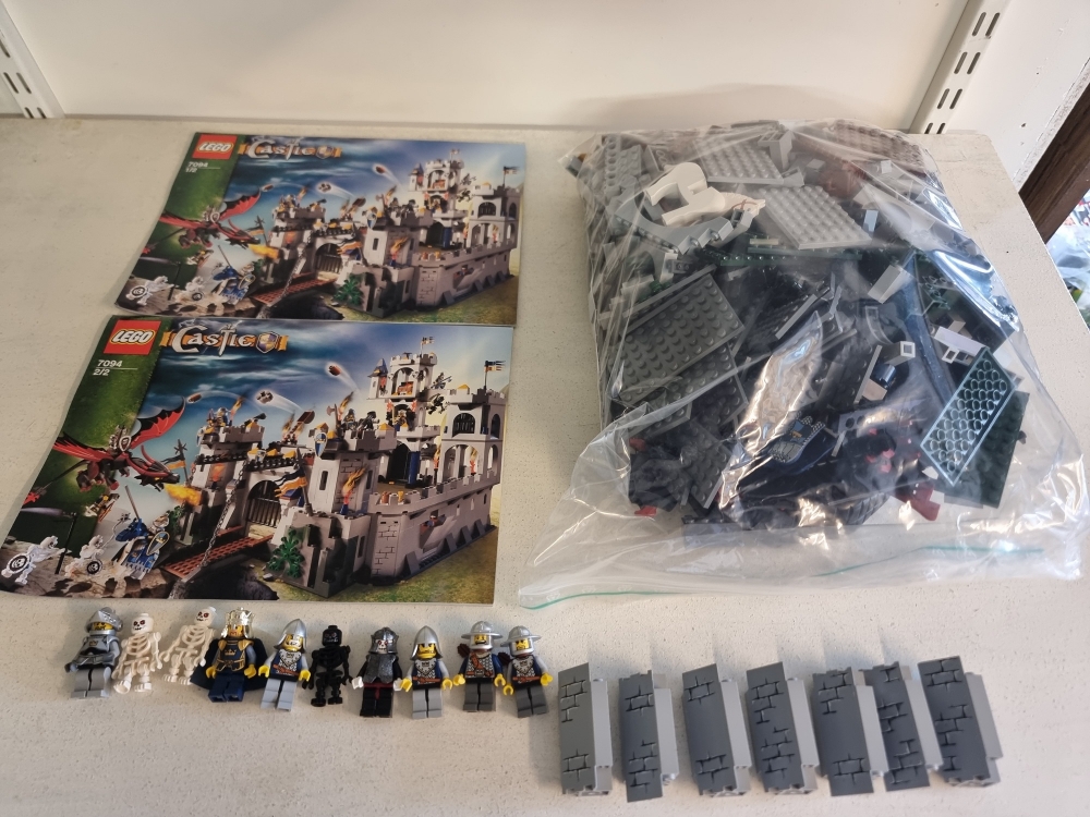 Sett 7094 fra Lego Castle: Fantasy Era
I meget god stand. Komplett med manualer.