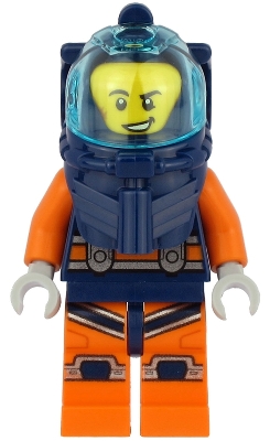 Deep Sea Diver - Male, Dark Blue Helmet, Lopsided Grin
Komplett i god stand.