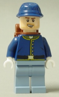Cavalry Soldier - Backpack, Brown Eyebrows, Lopsided Open Mouth Smile, Stubble
Komplett i god stand.