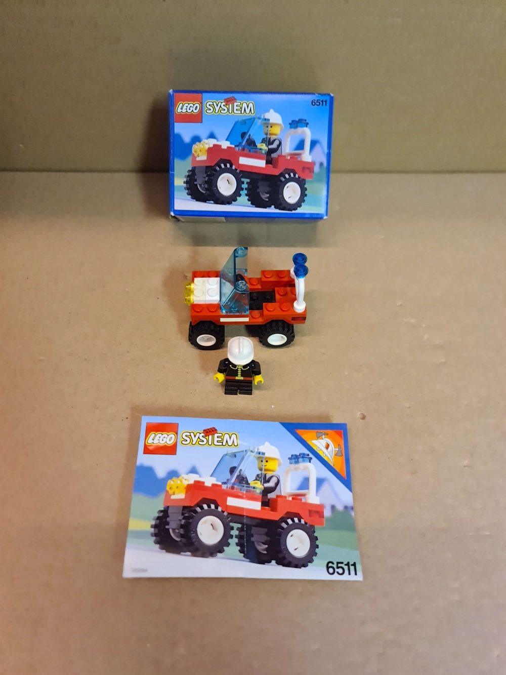 Sett 6511 fra Lego Classic Town serien.
Flott sett. Komplett med manual og eske