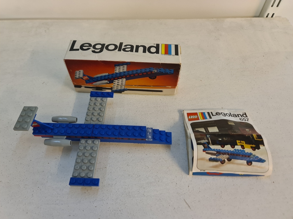 Sett 657 fra Lego Legoland serien.
Fint sett.
Komplett med manual og eske.