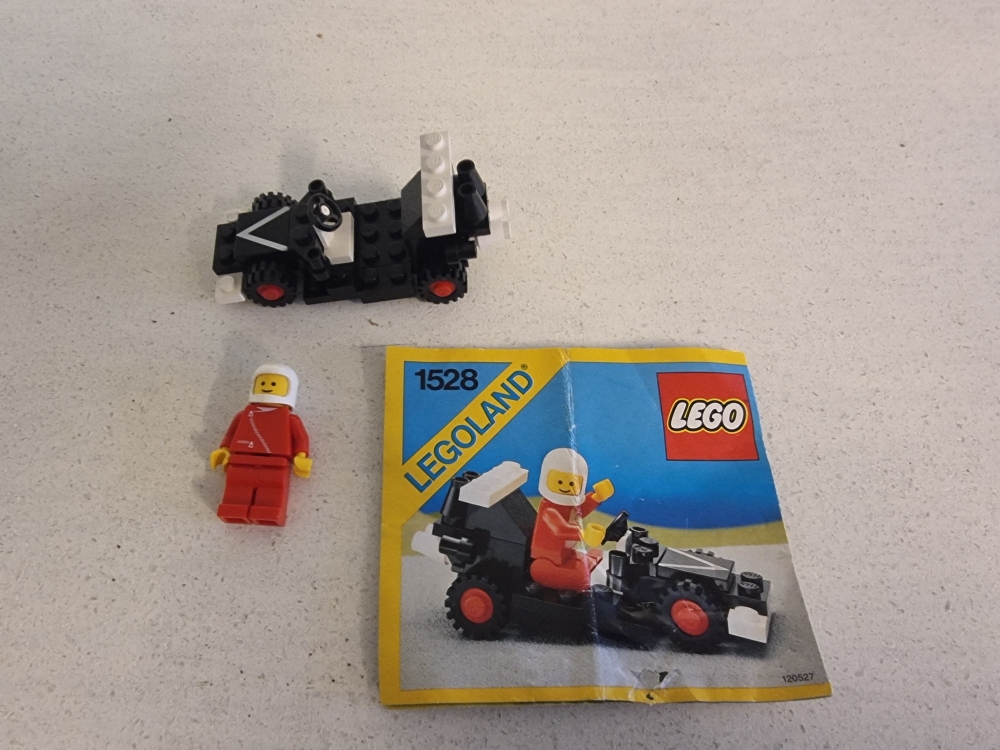 Sett 1528 fra Lego Classic Town serien.
Meget pent.
Komplett med manual.