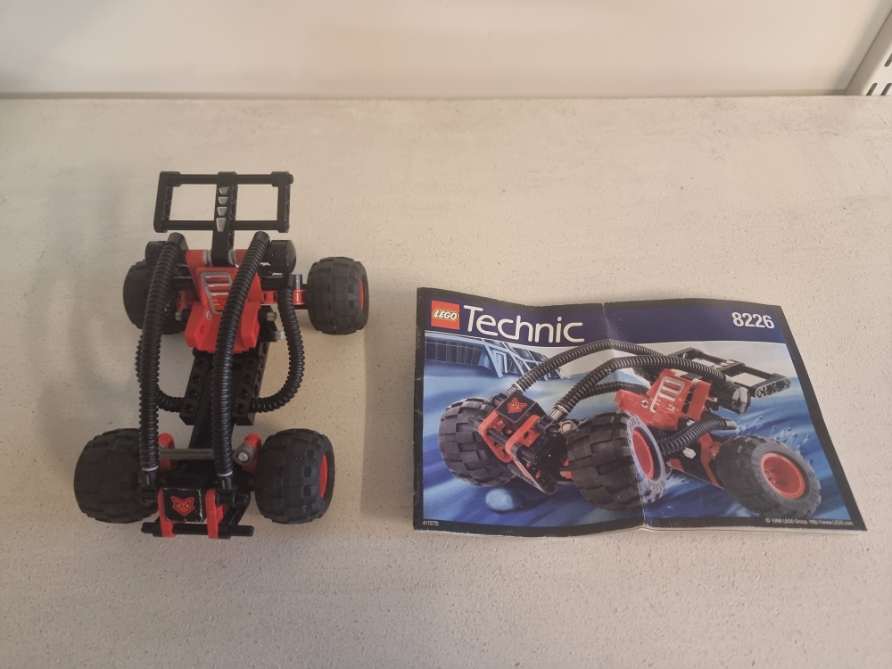 Sett 8226 fra Lego Technic serien.
Flott sett.
Komplett med manual.