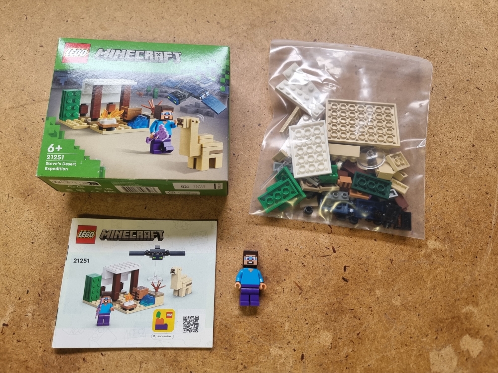 Sett 21251 fra Lego Minecraft serien.
Som nytt.
Komplett med manual og eske.