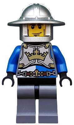 Castle - King's Knight Breastplate with Crown and Chain Belt, Helmet with Broad Brim, Cheek Lines
Komplett i god stand.