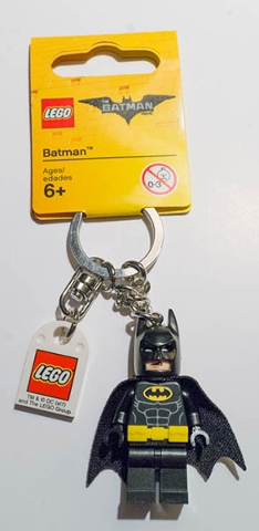 Batman Dark Bluish Gray Suit with Yellow Belt Key Chain with Lego Logo Tile, Modified 3 x 2 Curved with Hole (The LEGO Batman Movie Version)
Ny med lapp.