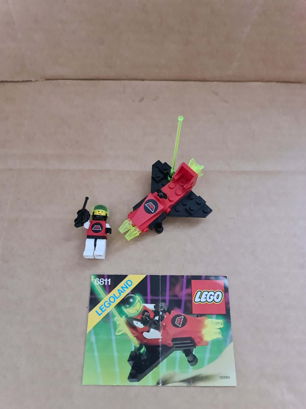 Sett 6811 fra Lego Space : M:tron serien.
Meget pent.
Komplett med manual.